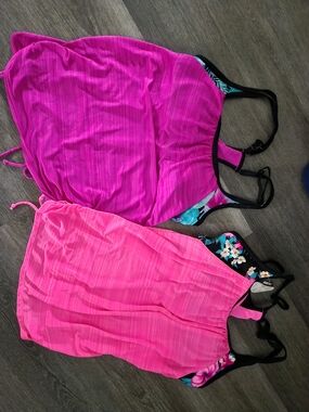 Women’s Pink Floral Tankini Swim Top - Bright Pink